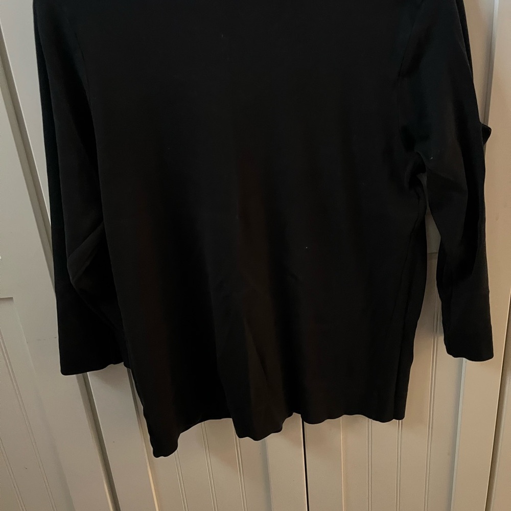 fresh produce Black V-Neck Tee & Black Floral-Pattern Top XL - Picture 3 of 8